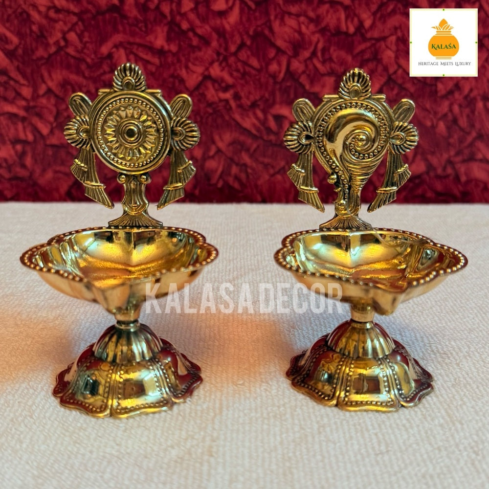 Superfine Shankha Chakra Deepam set
