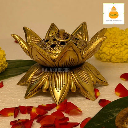 Pure Brass Loban Burner | Traditional Dhoop Burner for Puja, Meditation & Home Fragrance (4-Inch Width)