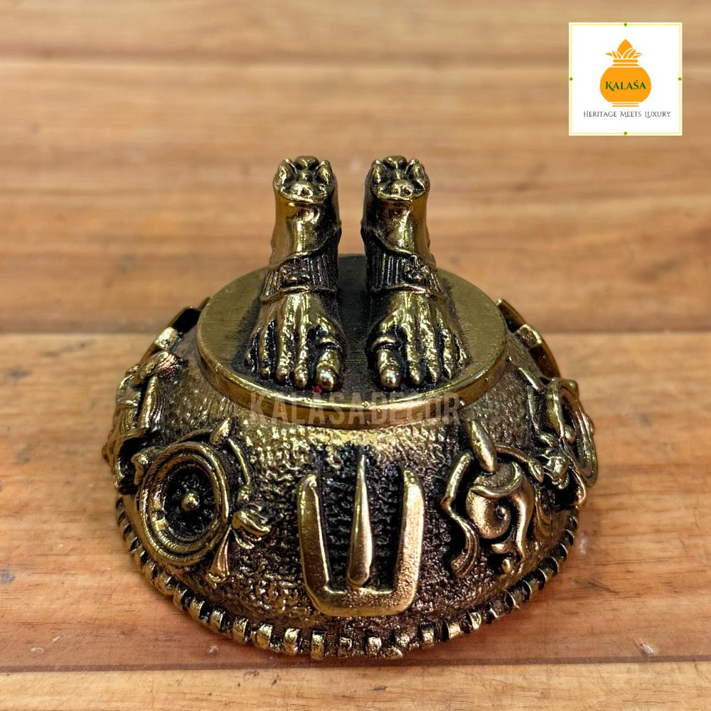Superfine brass Sri Vaari Padam | Sri Venkateswara Swamy Padam Footprint Showpiece – Pure Brass (2.3 Inch, 100g)