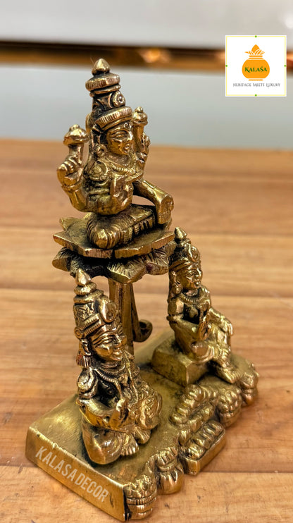 Trimurthy Idol – Lakshmi Devi with Kubera & Consort | Symbol of Wealth & Divine Grace